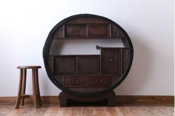 アンティーク家具　古民具・骨董　意匠を凝らした円型茶棚(飾り棚)