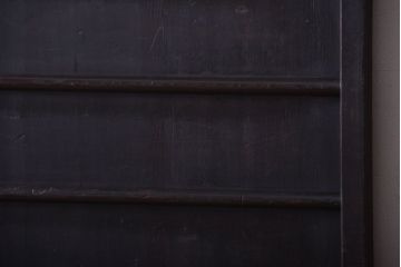 古民具・骨董　横桟が味わい深いアンティーク舞良戸