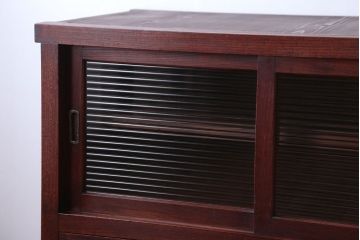 アンティーク家具　和製アンティーク　鉄脚付き!モールガラス引き戸のサイドボード