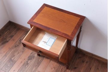 ドレクセルヘリテイジJAPAN　FRANCESCA(フランチェスカ)　594-600　電話台(定価約22万円)