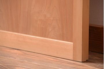 アンティーク　美品!自然な木味が美しいシンプルな板戸