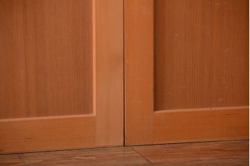 アンティーク　柾目材の高級木味板戸2枚セット