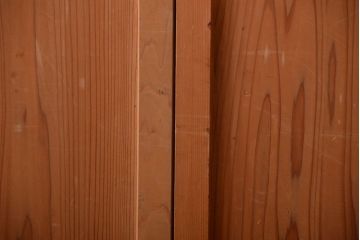 アンティーク　ナチュラルな古い木味のシンプルな板戸2枚セット