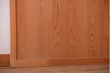 アンティーク　ナチュラルな古い木味のシンプルな板戸2枚セット