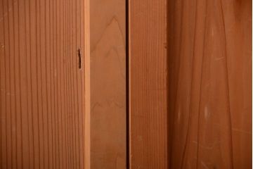 アンティーク　ナチュラルな古い木味のシンプルな板戸2枚セット