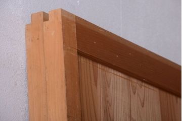 アンティーク　ナチュラルな古い木味のシンプルな板戸2枚セット