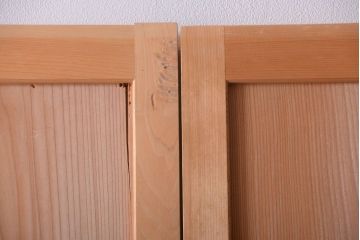 アンティーク　ナチュラルな古い木味のシンプルな板戸3枚セット