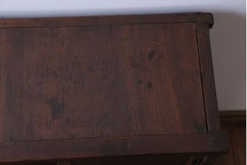レトロ家具　昭和レトロ　古い木の小ぶりなパタパタ収納棚(下駄箱)