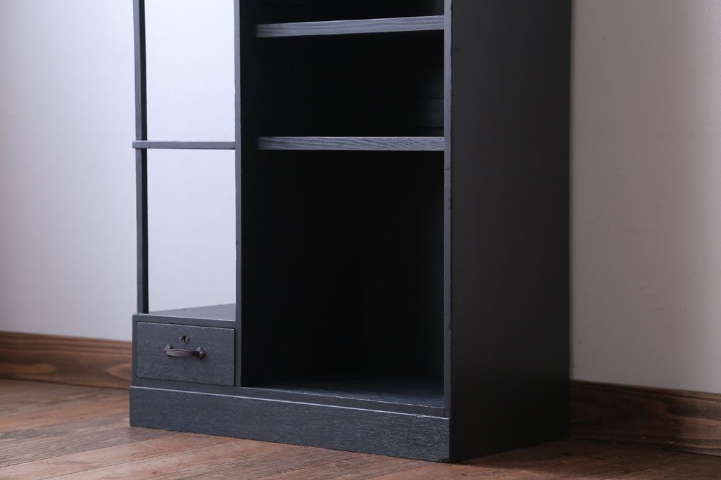 アンティーク家具　アンティーク　シックでおしゃれなペイント収納棚