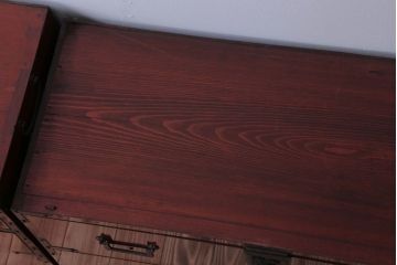 アンティーク家具　古民具・骨董　前面欅材!五丁引きの漆が綺麗な高級重ね衣装箪笥