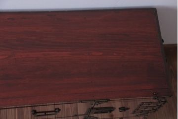 アンティーク家具　古民具・骨董　前面欅材!五丁引きの漆が綺麗な高級重ね衣装箪笥