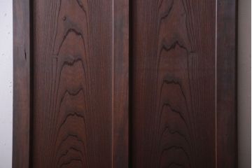 古民具・骨董　重厚な太い框の高級アンティーク板戸