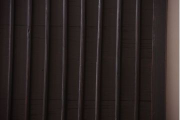 古民具・骨董　縦桟が味わい深いアンティーク格子板戸(窓)(1)