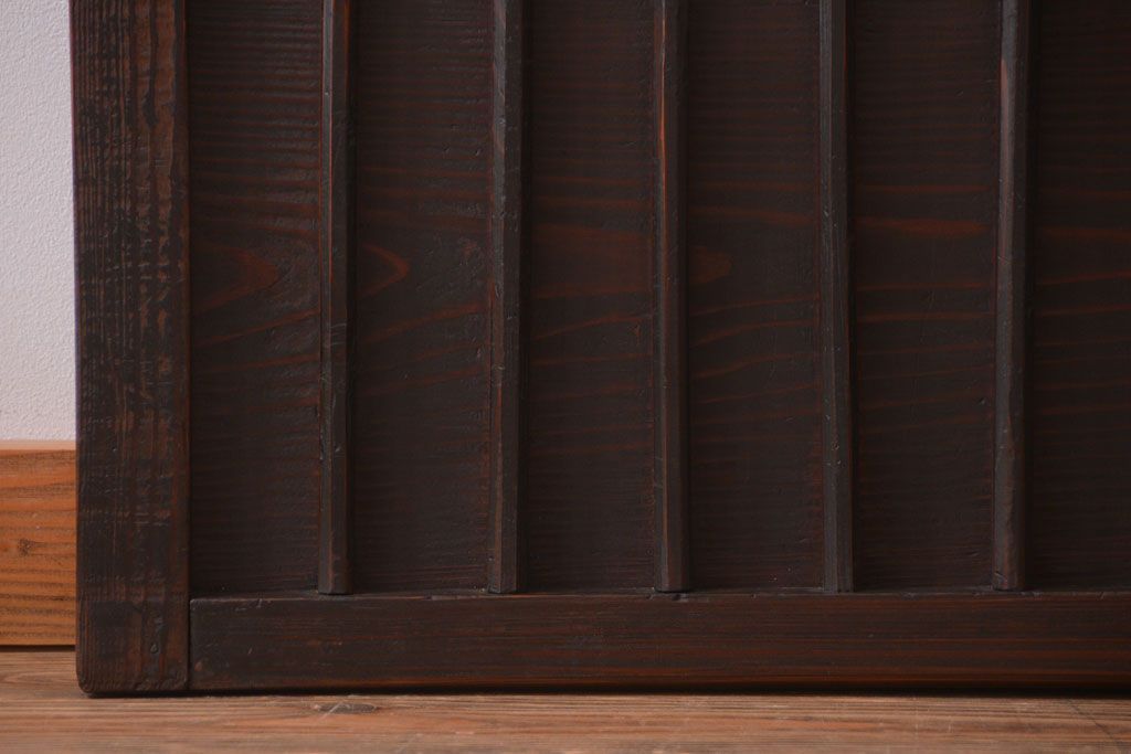 古民具・骨董　縦桟が味わい深いアンティーク格子板戸(窓)(1)
