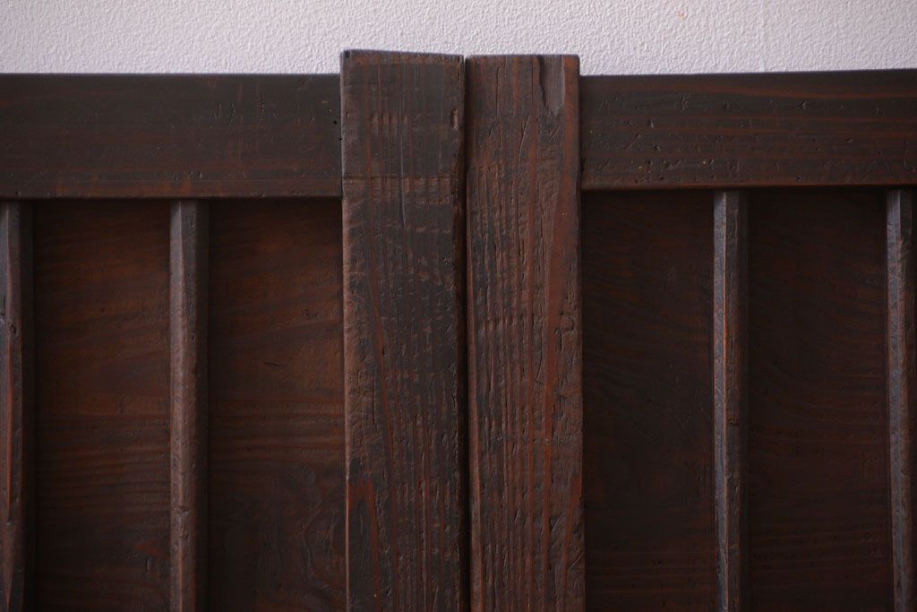 古民具・骨董　縦桟が味わい深いアンティーク格子板戸(窓)(2)