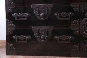 アンティーク家具　古民具・骨董　六丁引きの上手物!総桐材の重ね庄内箪笥(桐箪笥、桐たんす)