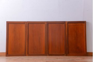 和製アンティーク　シンプルで上品な古い木の引き戸4枚セット(窓)