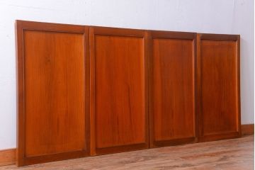 和製アンティーク　シンプルで上品な古い木の引き戸4枚セット(窓)