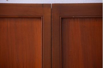 和製アンティーク　シンプルで上品な古い木の引き戸4枚セット(窓)
