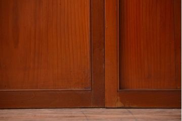 和製アンティーク　シンプルで上品な古い木の引き戸4枚セット(窓)