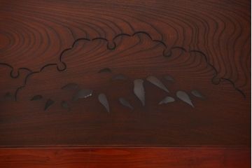 古民具・骨董　最高級品!漆が美しい欅一枚板の欄間(2)