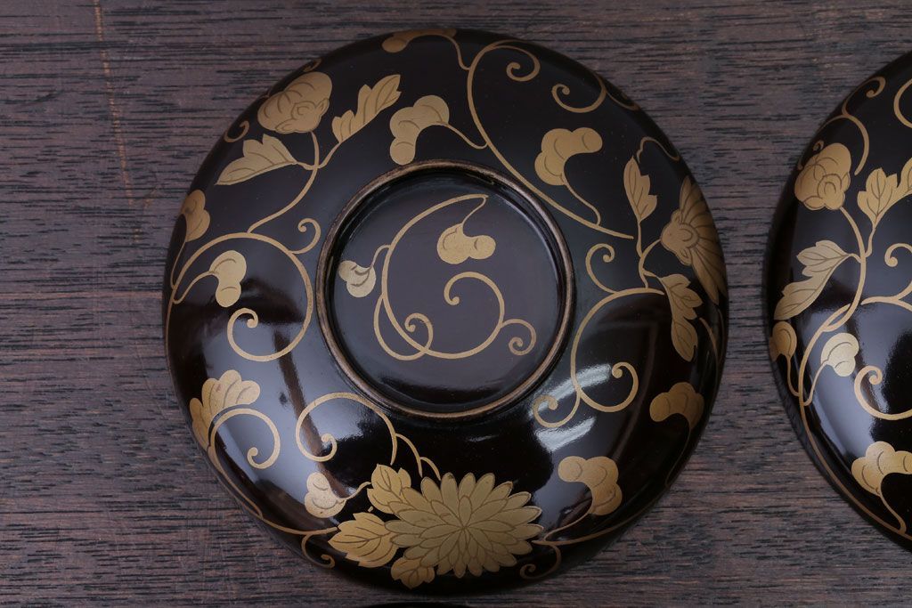 アンティーク雑貨　アンティーク　古い蒔絵の木製蓋付き椀4客