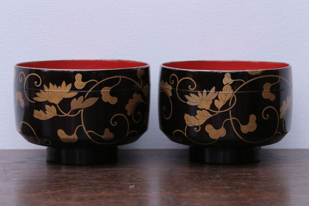 アンティーク雑貨　アンティーク　古い蒔絵の木製蓋付き椀4客