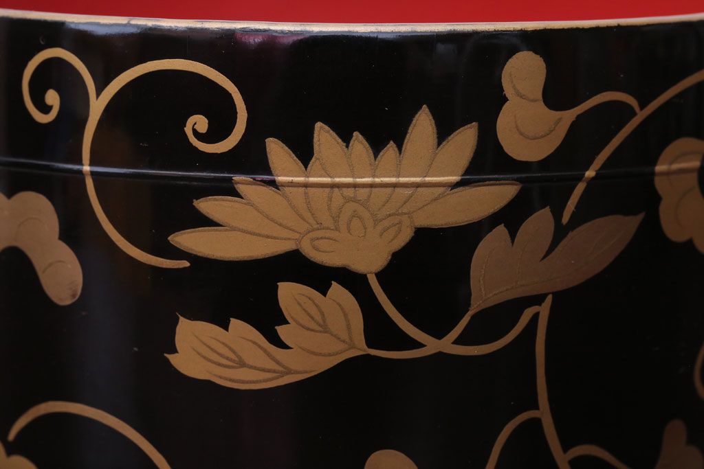 アンティーク雑貨　アンティーク　古い蒔絵の木製蓋付き椀4客