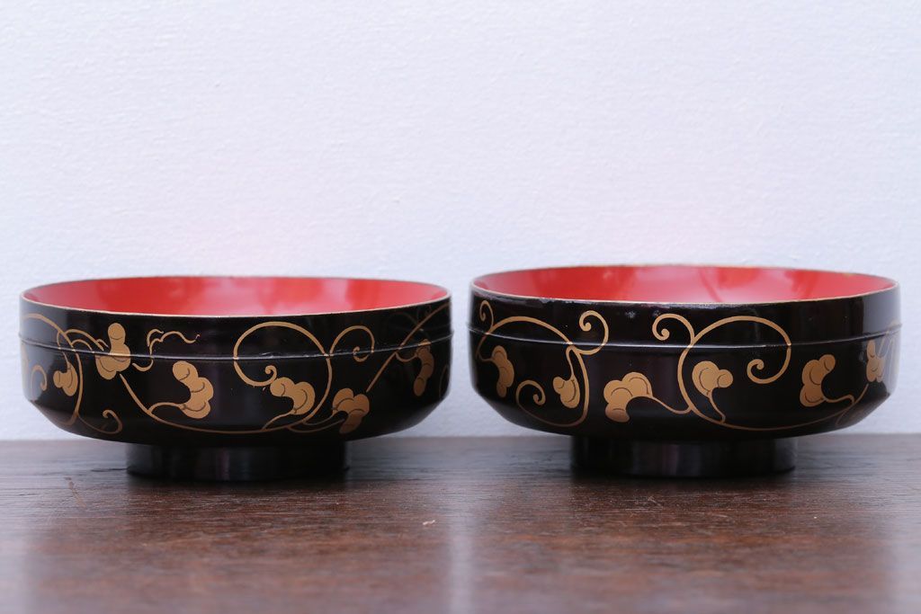 アンティーク雑貨　アンティーク　古い蒔絵の木製蓋付き椀4客