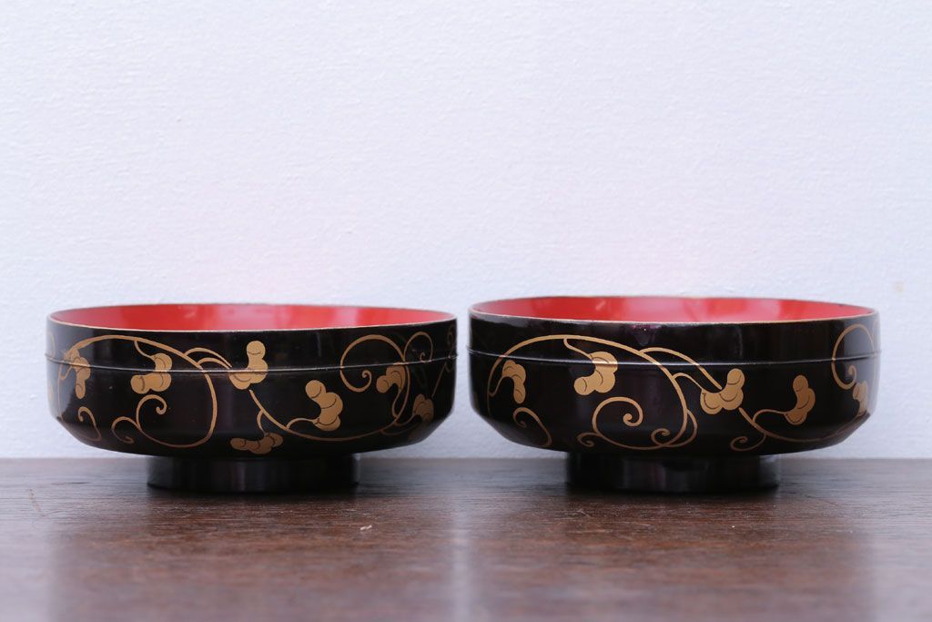 アンティーク雑貨　アンティーク　古い蒔絵の木製蓋付き椀4客