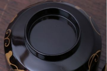 アンティーク雑貨　アンティーク　古い蒔絵の木製蓋付き椀4客