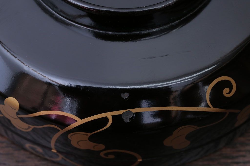 アンティーク雑貨　アンティーク　古い蒔絵の木製蓋付き椀4客