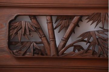 和製アンティーク　立体感のある彫刻が美しい松竹梅の高級欄間2枚セット