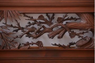 和製アンティーク　立体感のある彫刻が美しい松竹梅の高級欄間2枚セット