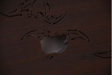 古民具・骨董　趣溢れる透かし彫りのアンティーク欄間