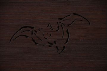 古民具・骨董　趣溢れる透かし彫りのアンティーク欄間