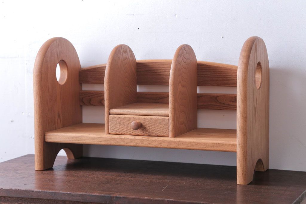 アンティーク雑貨　中古　小さな引き出し付き!ナラ材の本立て(1)