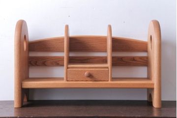 アンティーク雑貨　中古　小さな引き出し付き!ナラ材の本立て(1)