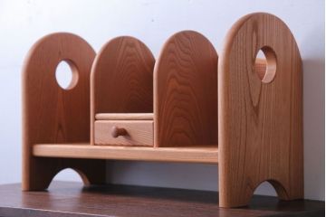 アンティーク雑貨　中古　小さな引き出し付き!ナラ材の本立て(1)