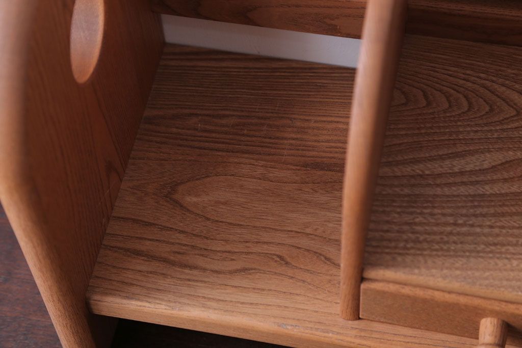 アンティーク雑貨　中古　小さな引き出し付き!ナラ材の本立て(1)