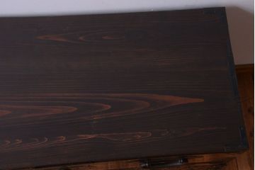 アンティーク家具　アンティーク　古い木の質感が味わい深い鉄脚付き時代箪笥ローボード(2)