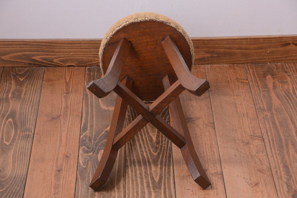 レトロ家具　和製アンティーク　古い木のレトロなクッション座面スツール