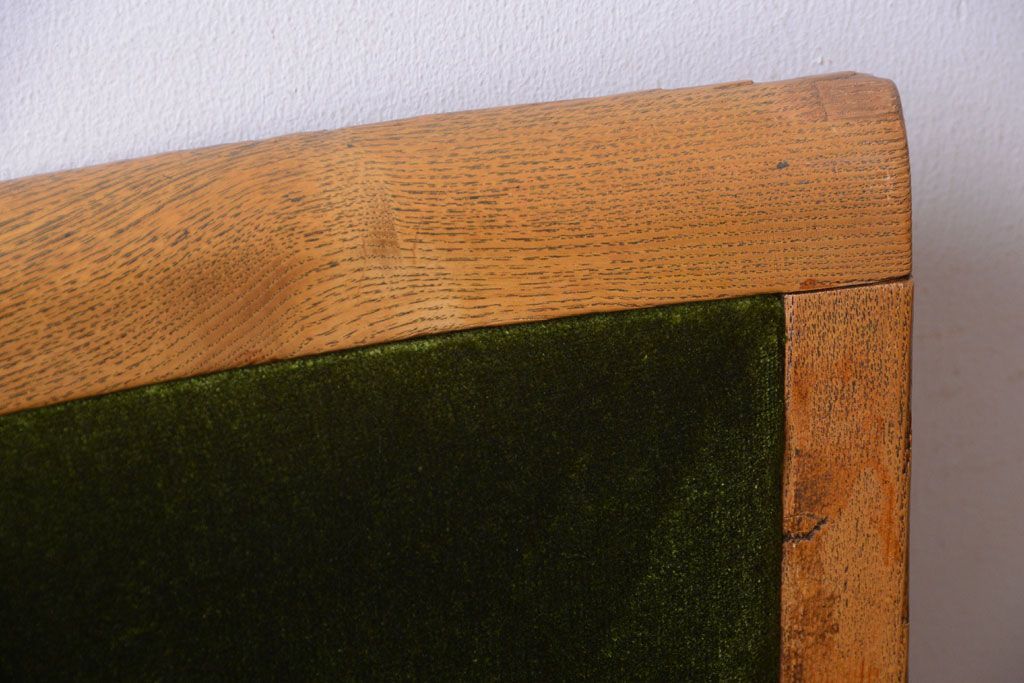 レトロ家具　和製アンティーク　古いナラ材のレトロなチェア