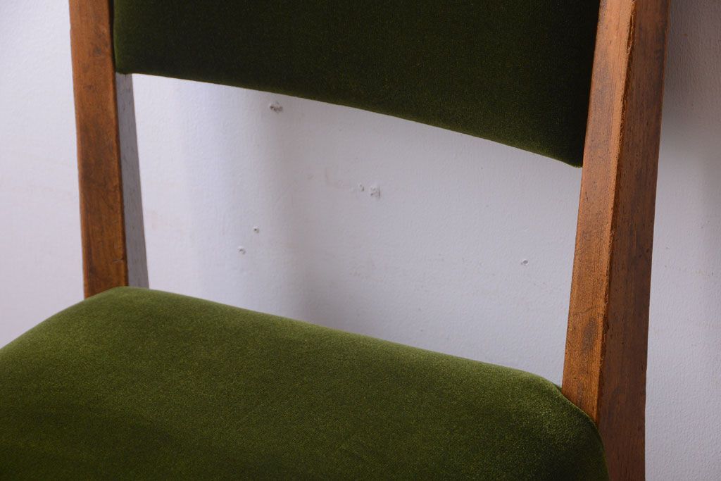 レトロ家具　和製アンティーク　古いナラ材のレトロなチェア