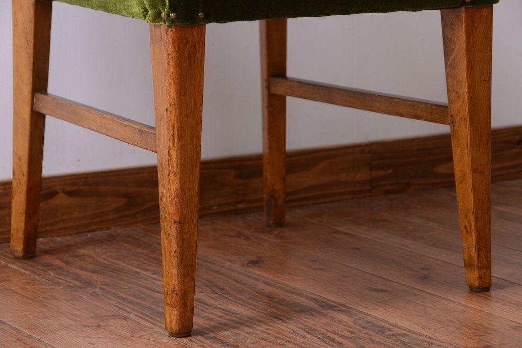 レトロ家具　和製アンティーク　古いナラ材のレトロなチェア