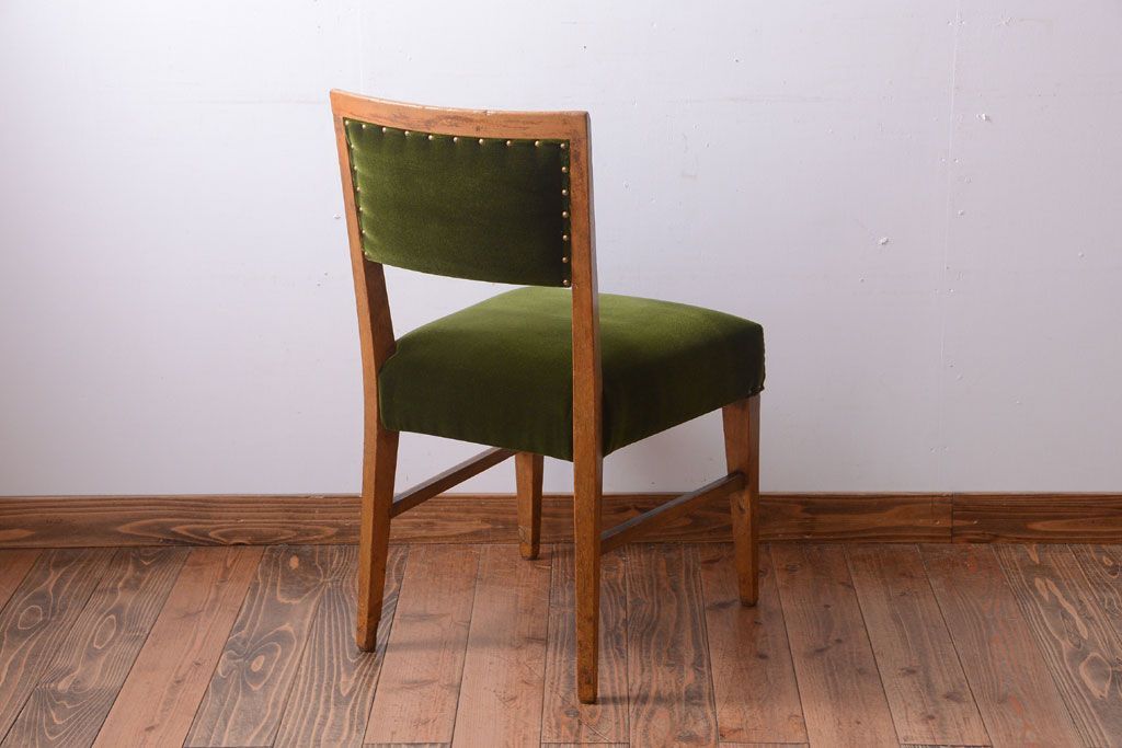 レトロ家具　和製アンティーク　古いナラ材のレトロなチェア