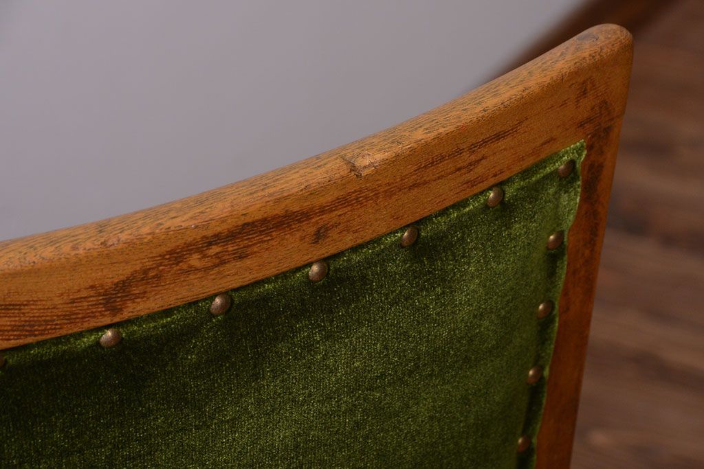 レトロ家具　和製アンティーク　古いナラ材のレトロなチェア