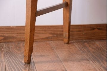 レトロ家具　和製アンティーク　古いナラ材のレトロなチェア