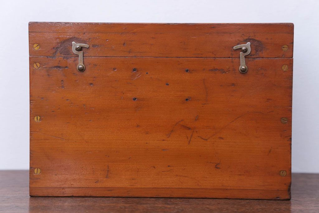 アンティーク雑貨　アンティーク　古い木製の収納ケース(収納箱)