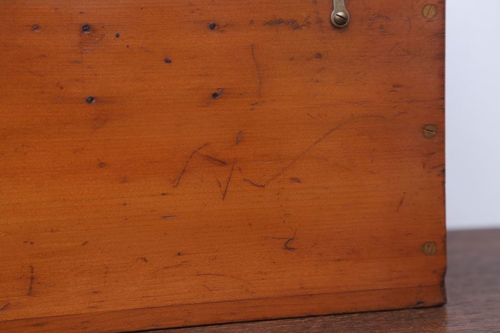 アンティーク雑貨　アンティーク　古い木製の収納ケース(収納箱)